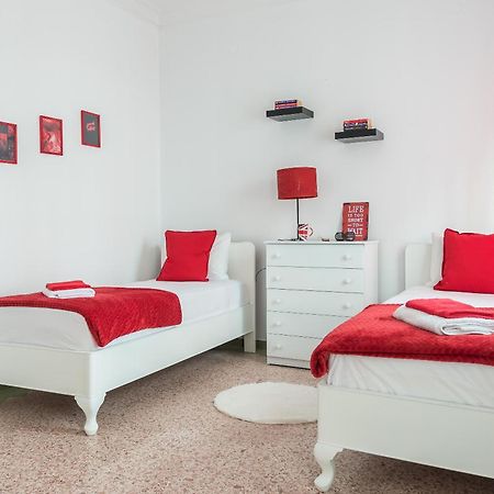 Private Rooms Athens - Shared Bathroom 객실 사진