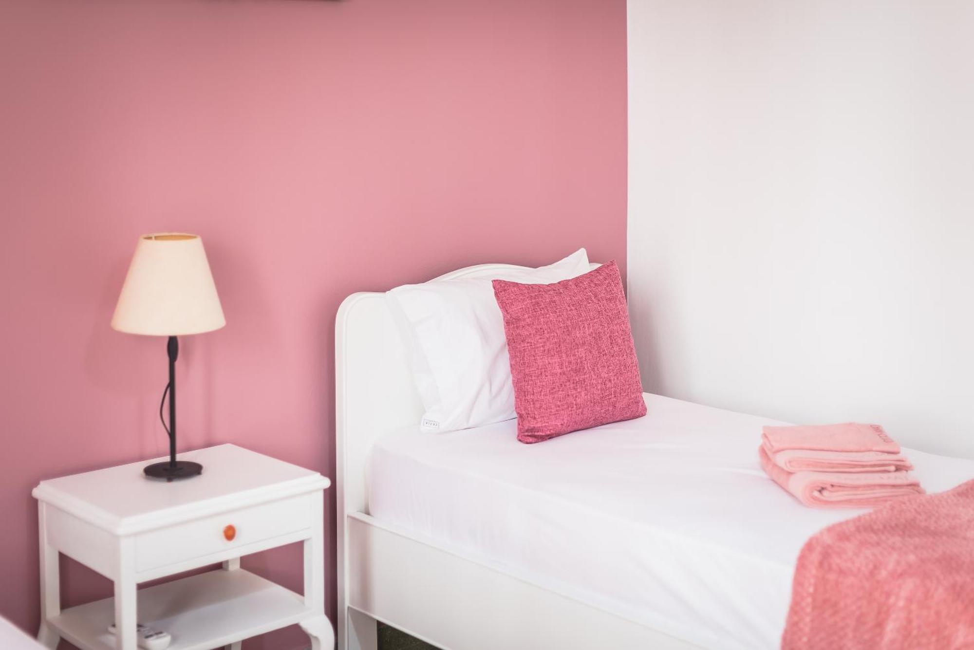 Private Rooms Athens - Shared Bathroom 객실 사진
