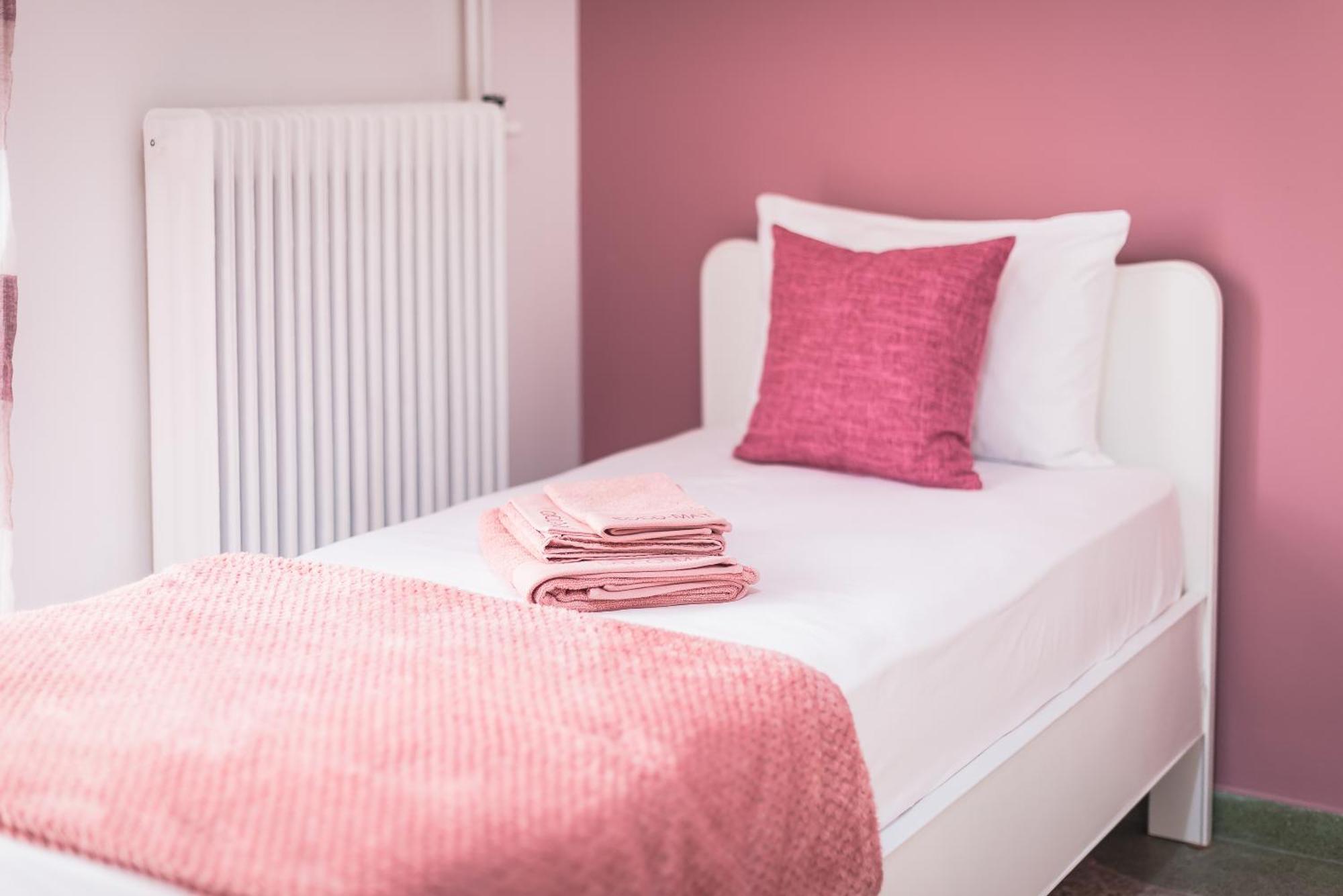 Private Rooms Athens - Shared Bathroom 객실 사진