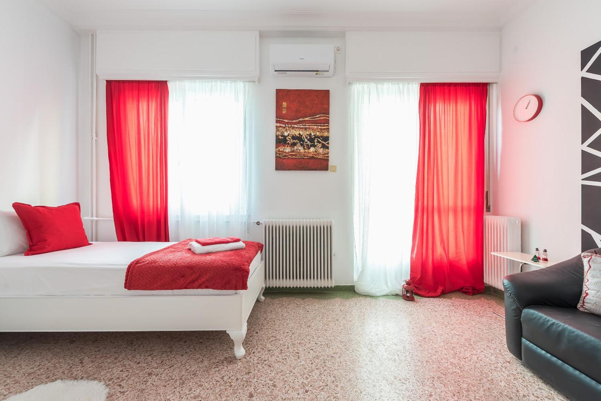 Private Rooms Athens - Shared Bathroom 객실 사진